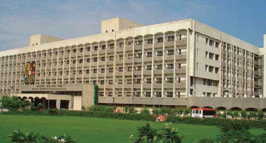 Safdarjang-Hospital-New-Delhi
